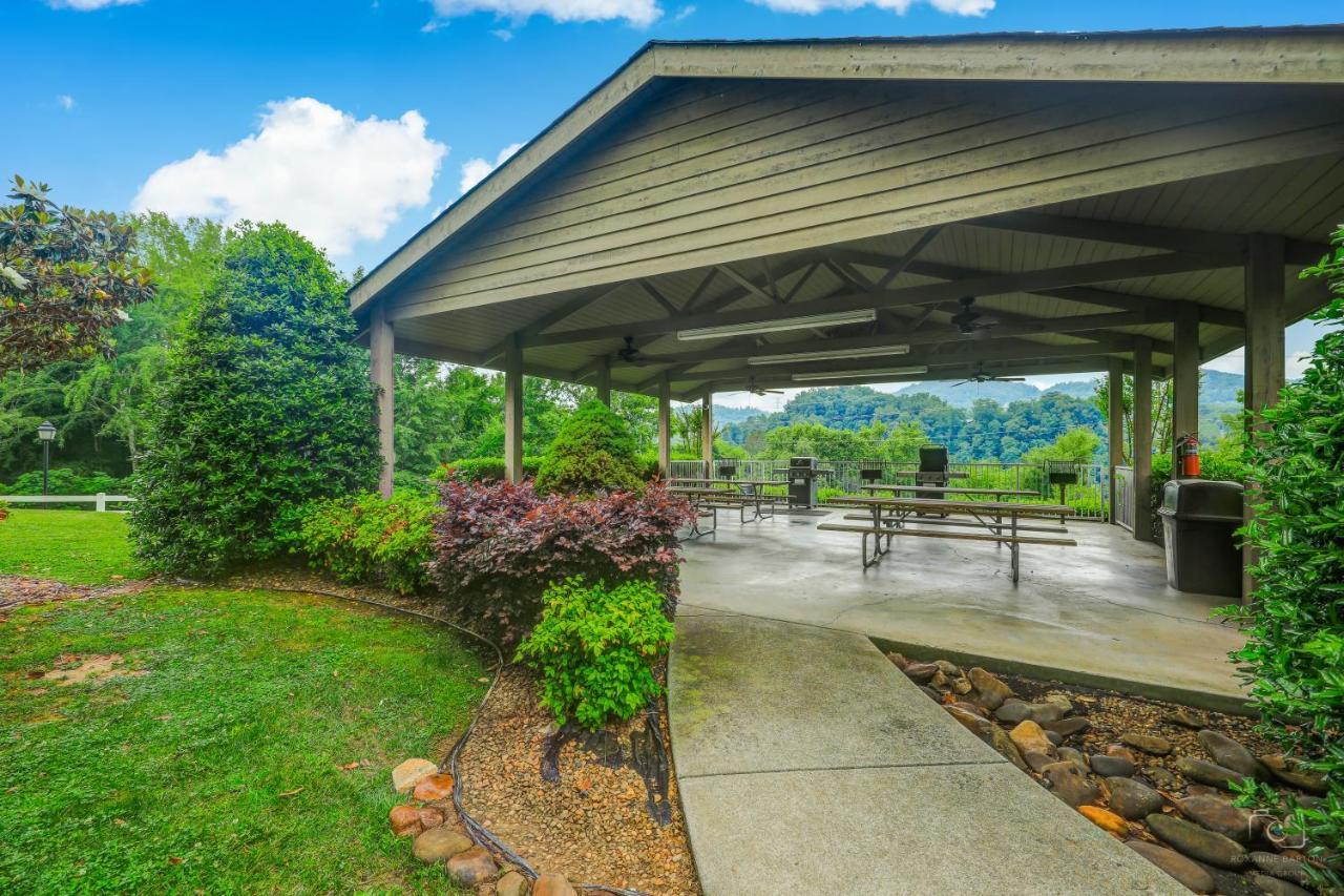 Majestic View Whispering Pines 653 Apartment Pigeon Forge Exterior photo